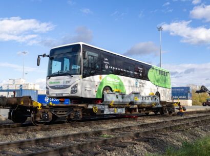 How Forwardis, Hexafret, and Captrain joined forces to deliver buses to Ukraine